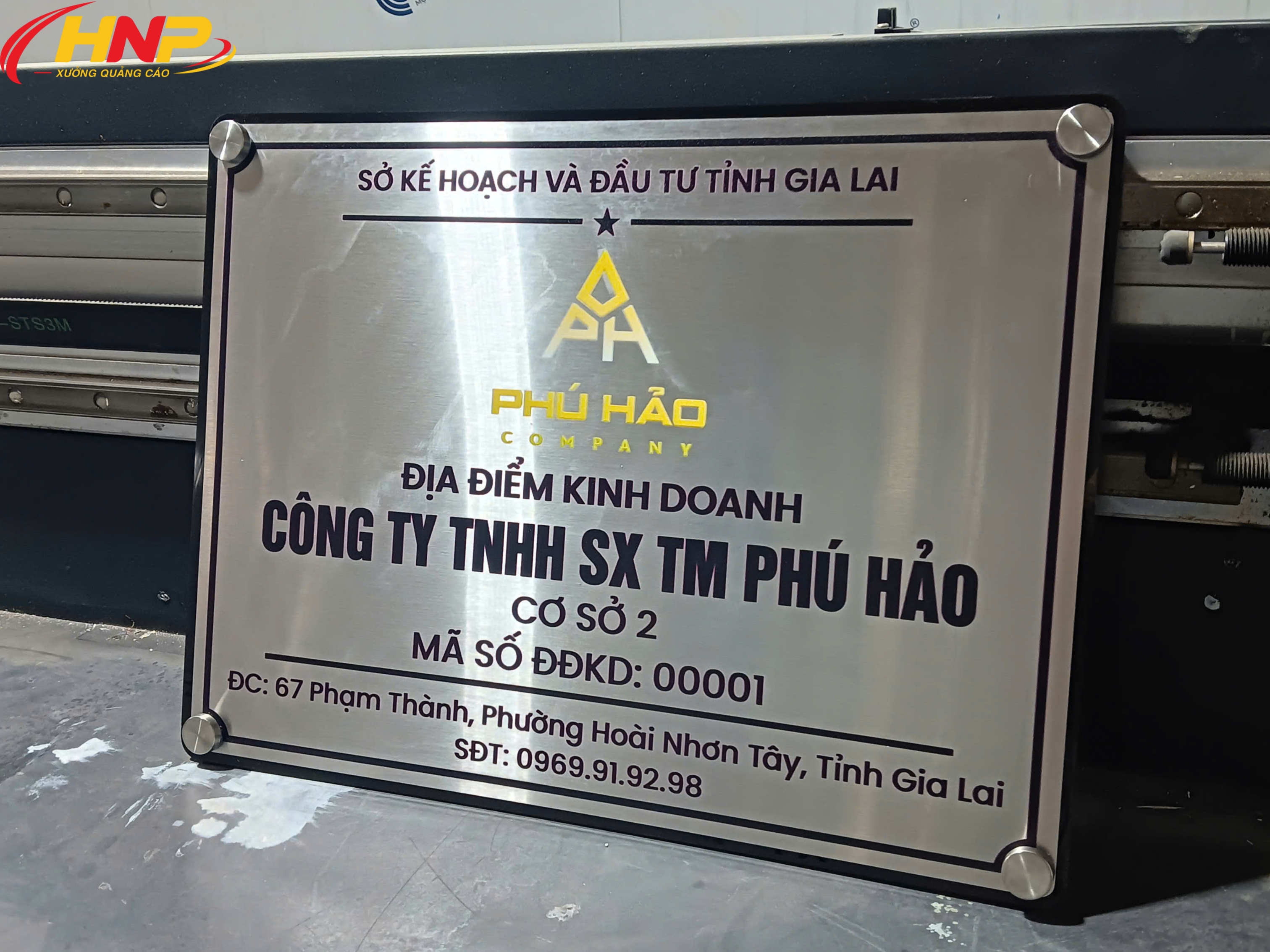 Làm Biển Hiệu Công Ty Giá Rẻ