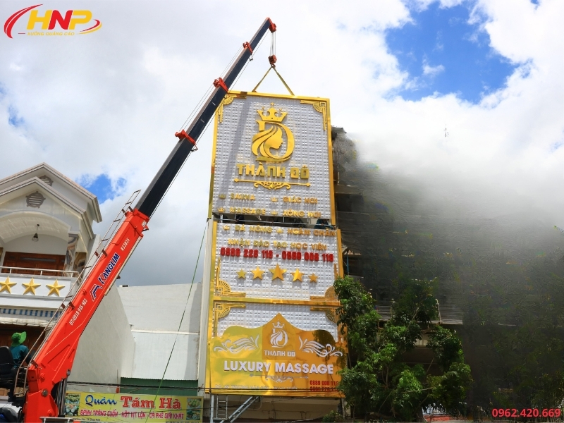 Đơn Vị Thi Công Biển Quảng Cáo Spa