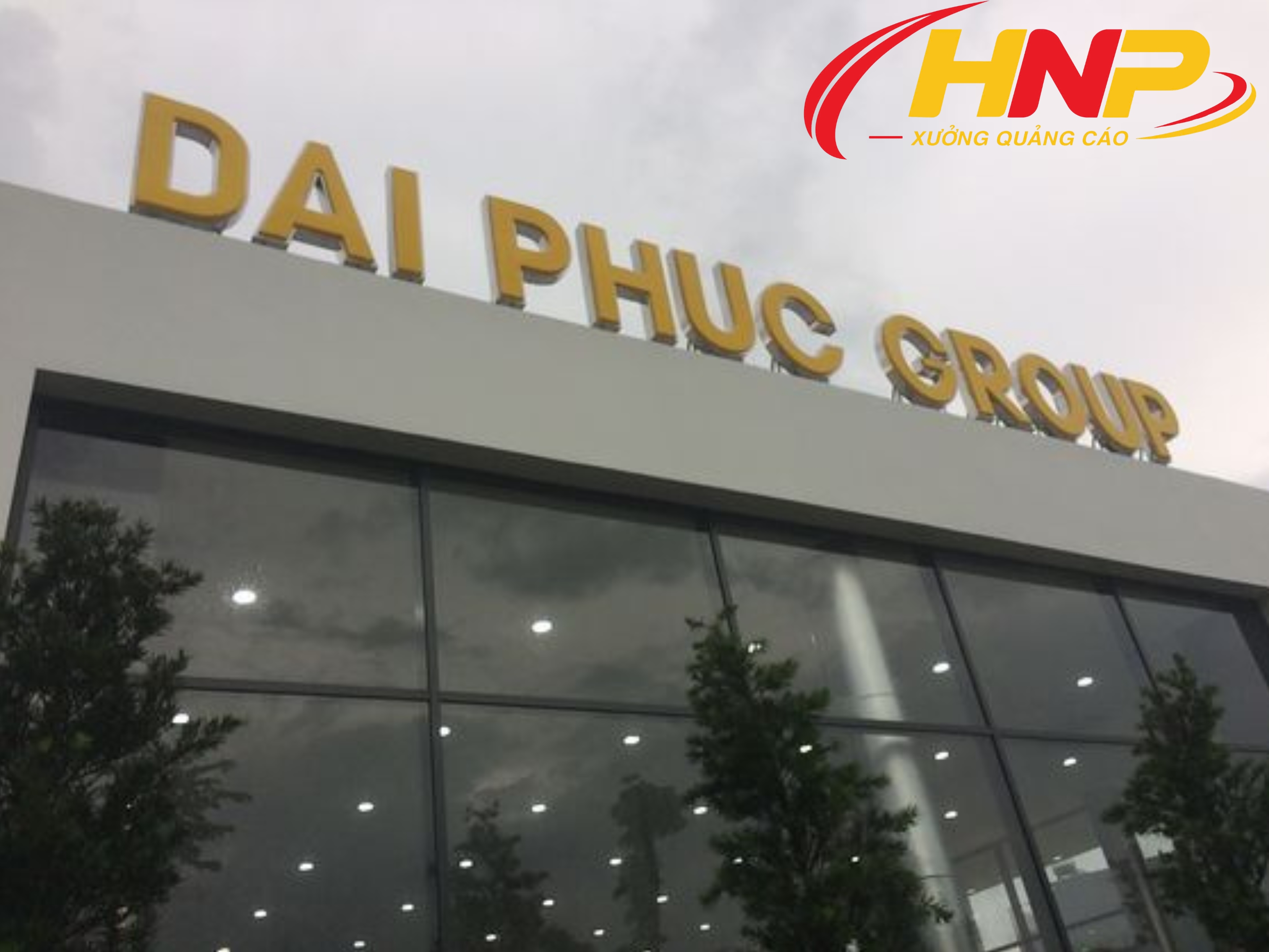 Đơn Vị Thi Công Bộ Chữ Nóc Tòa Nhà Giá Rẻ