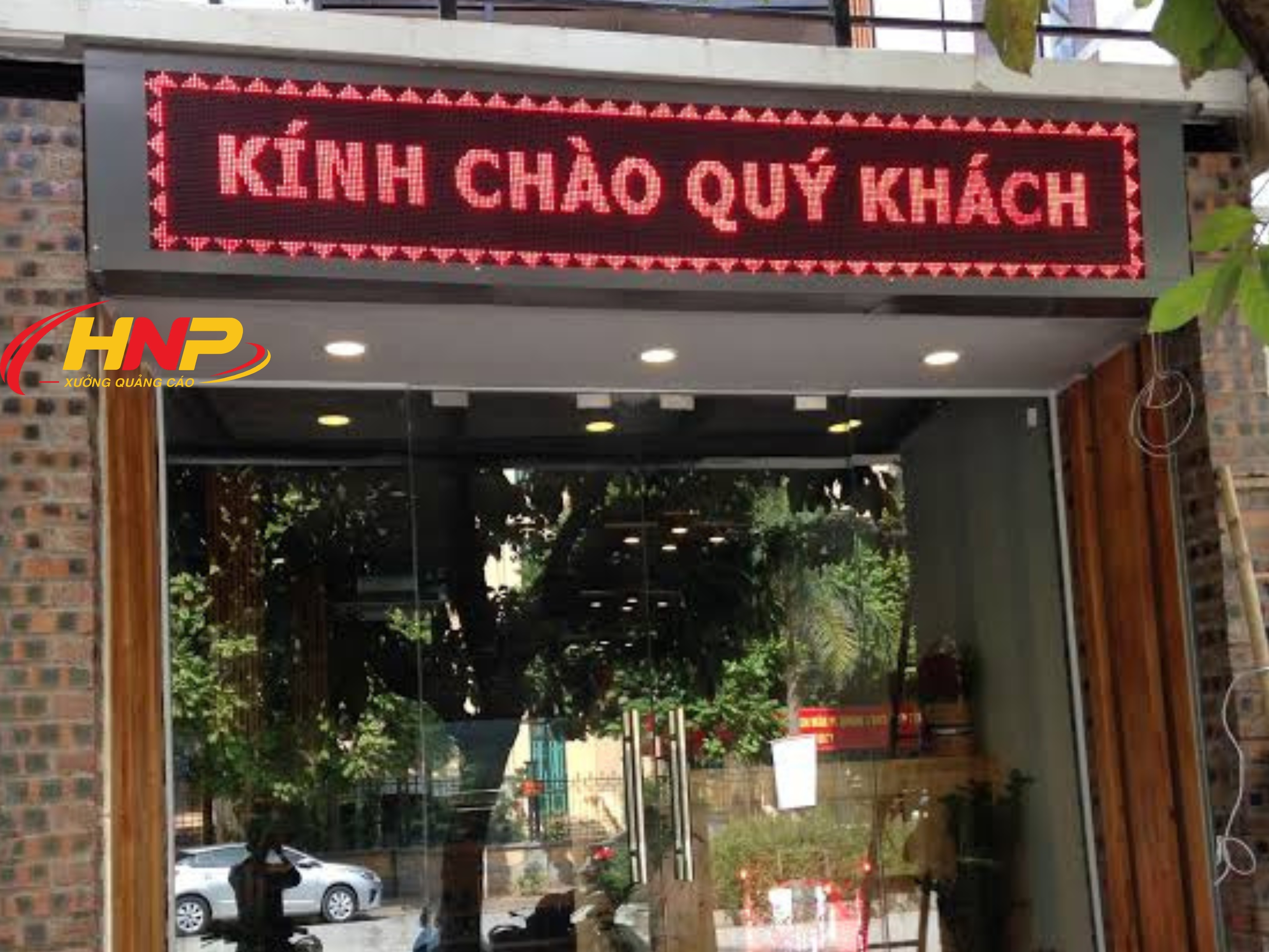 Đơn Vị Thi Công Biển Quảng Cáo LED Uy Tín, Chuyên Nghiệp