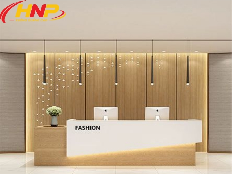 làm backdrop lễ tân giá rẻ