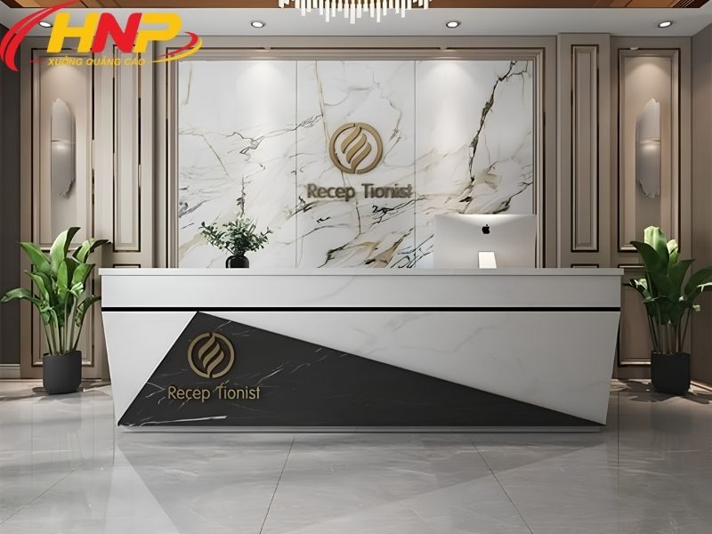 xưởng làm backdrop lễ tân