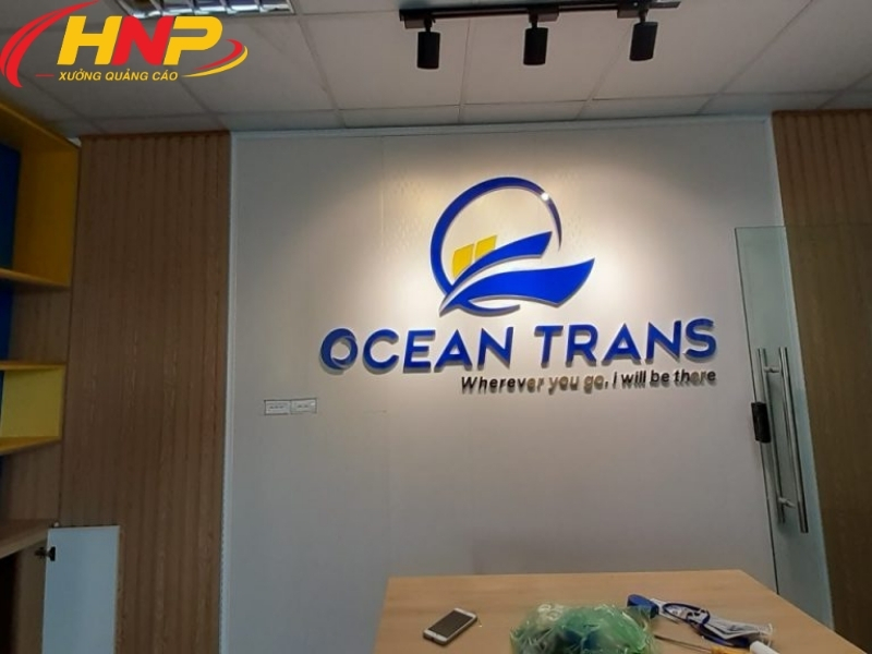 Backdrop logo mica nổi
