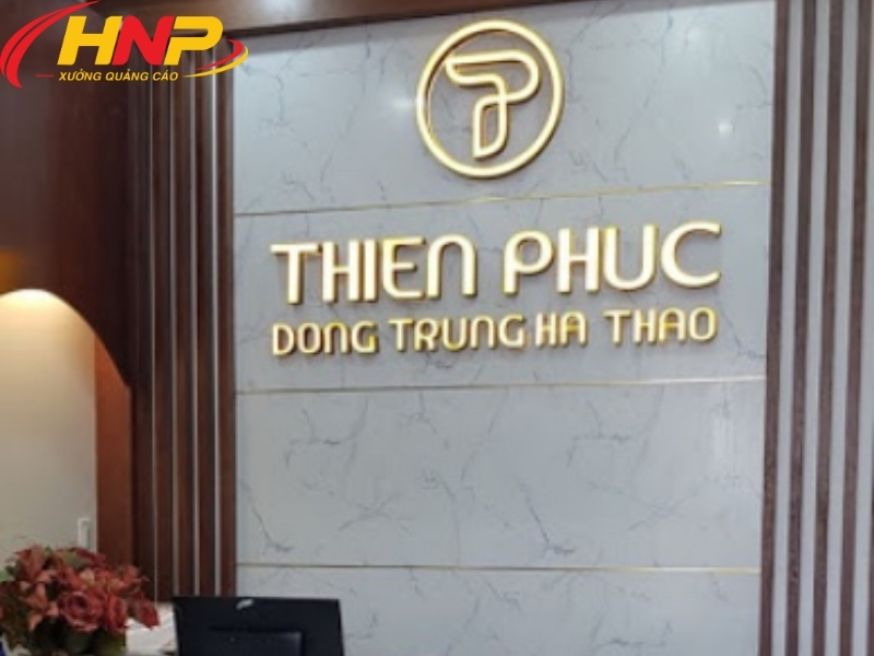 backdrop lễ tân alu