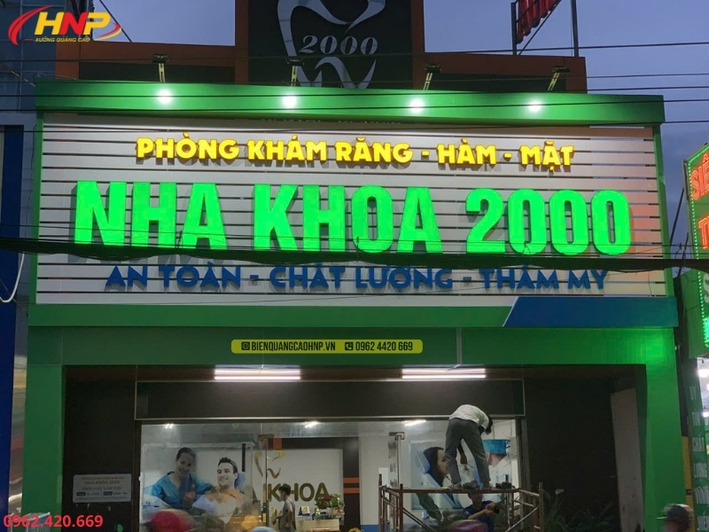 Làm Biển Nha Khoa Giá Rẻ
