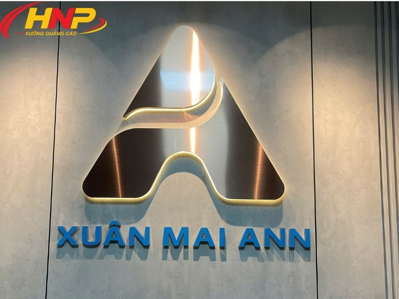 backdrop logo Xuân Mai